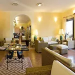 Lantana Hotel&apartments