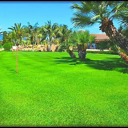 מלון Lantana Hotel&apartments פולה